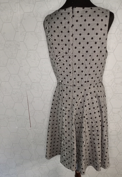 ELLE Plaid polka-dot flare dress in gray/black - Picture 6 of 16